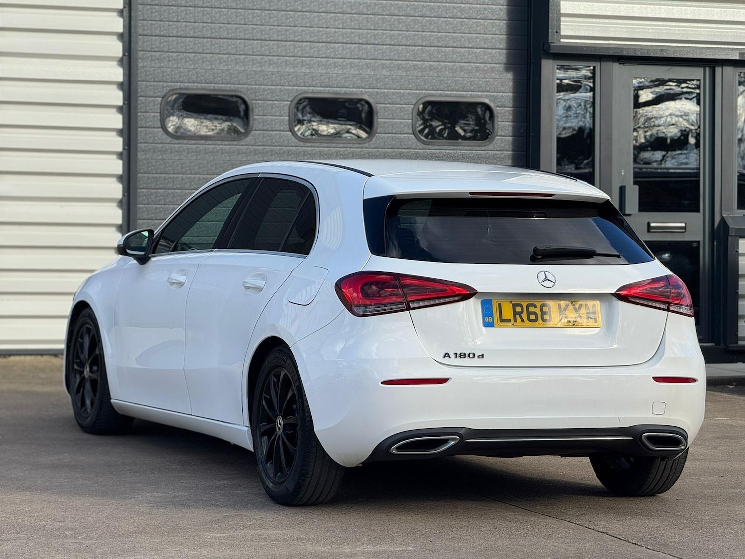 Used Mercedes-Benz A-Class 2018 for sale - 77977853: Photo 3