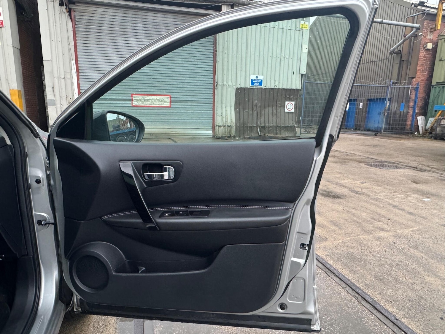 Used Nissan Qashqai 2013 for sale - 77305555: Photo 9