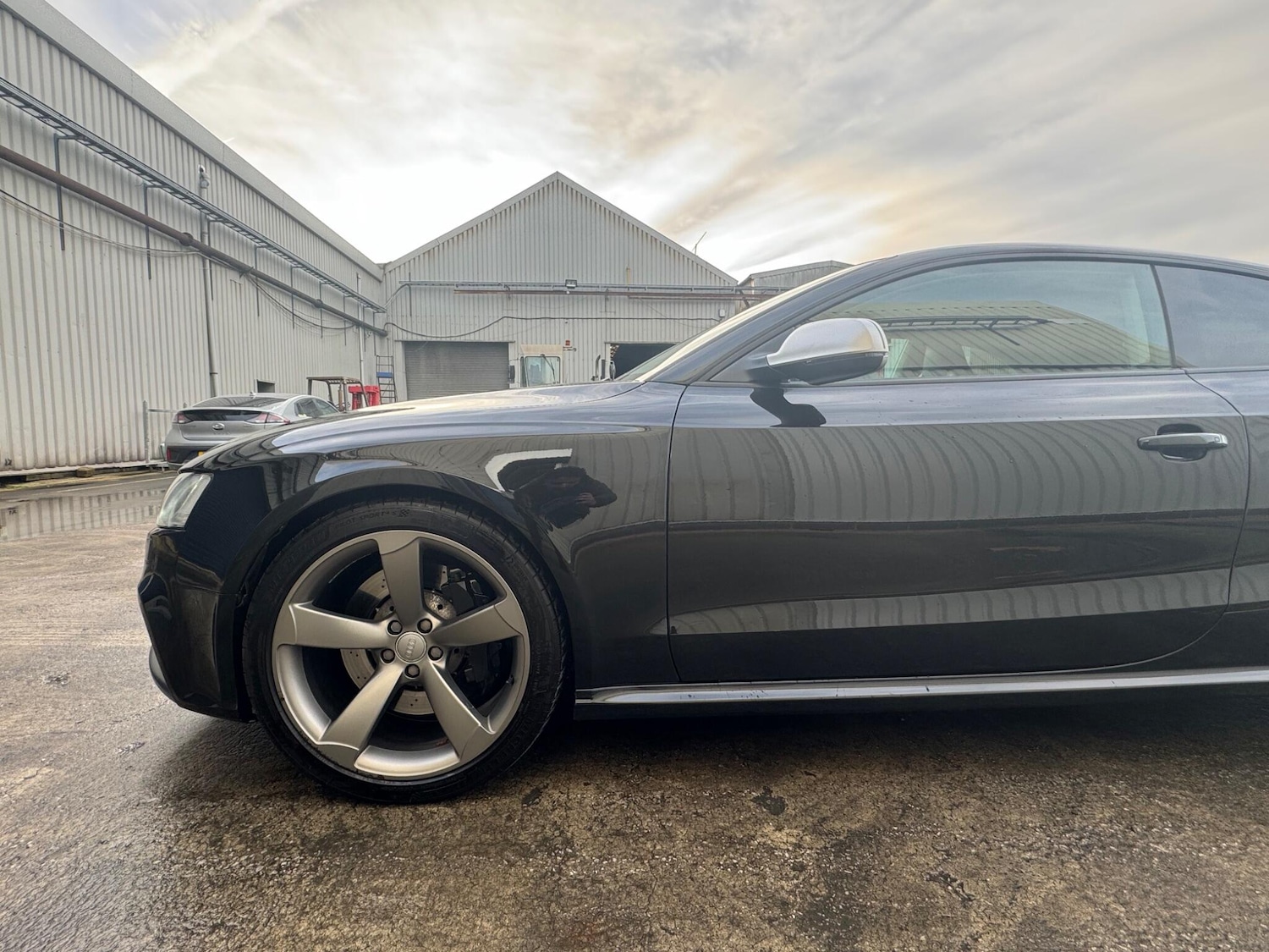 Used Audi RS5 2011 for sale - 76965119: Photo 12