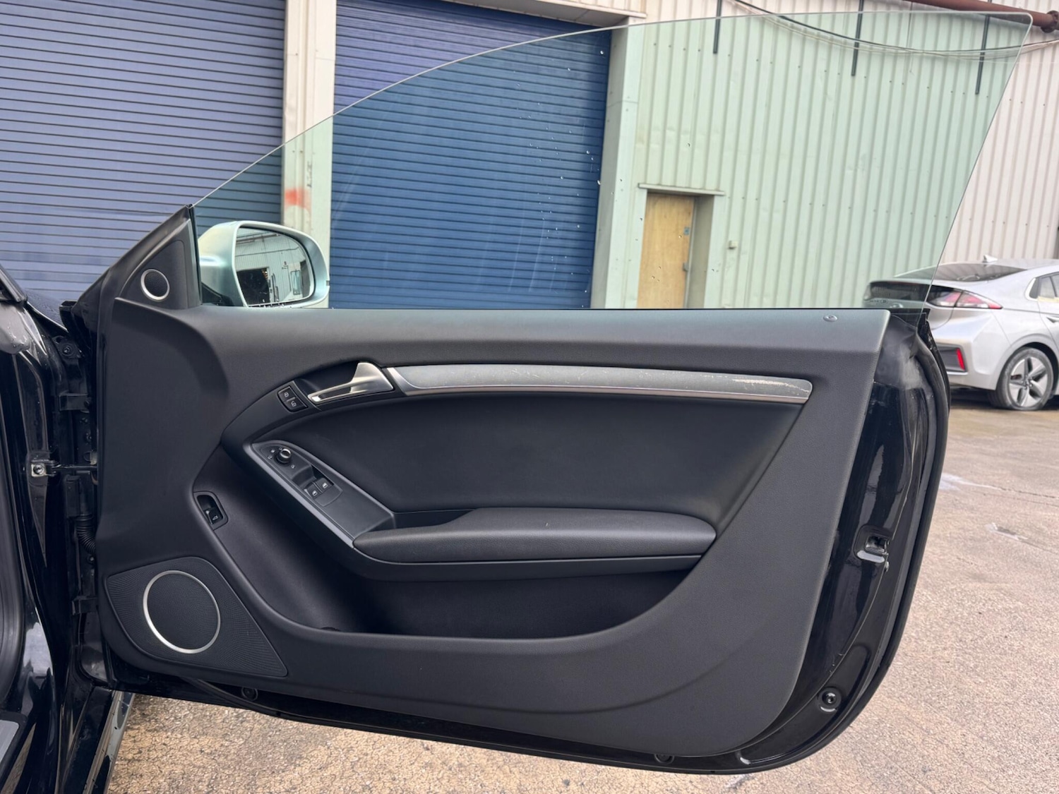 Used Audi RS5 2011 for sale - 76965119: Photo 31