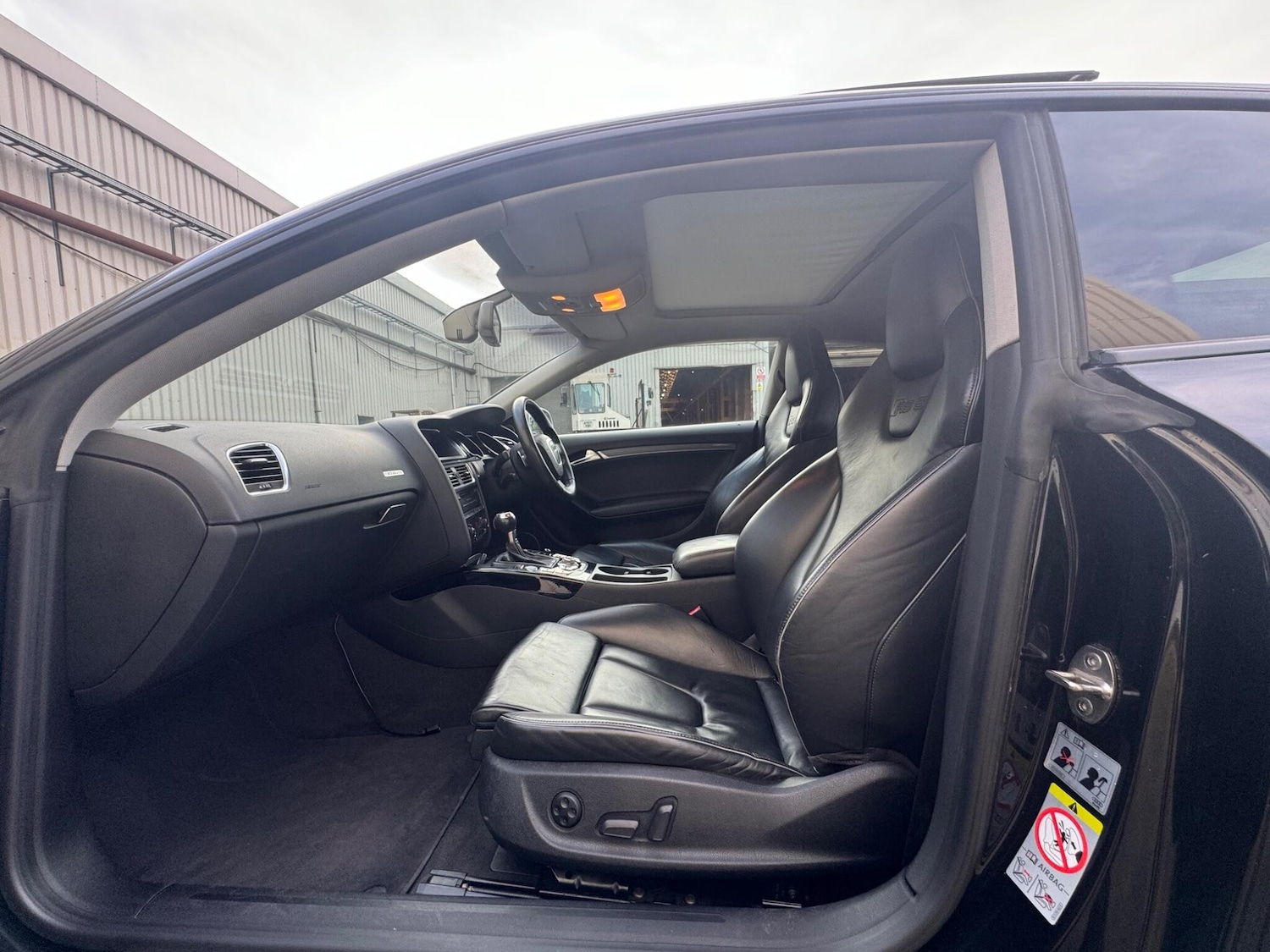 Used Audi RS5 2011 for sale - 76965119: Photo 42