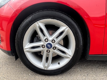 Used Ford Focus 2015 for sale - 79564842: Photo