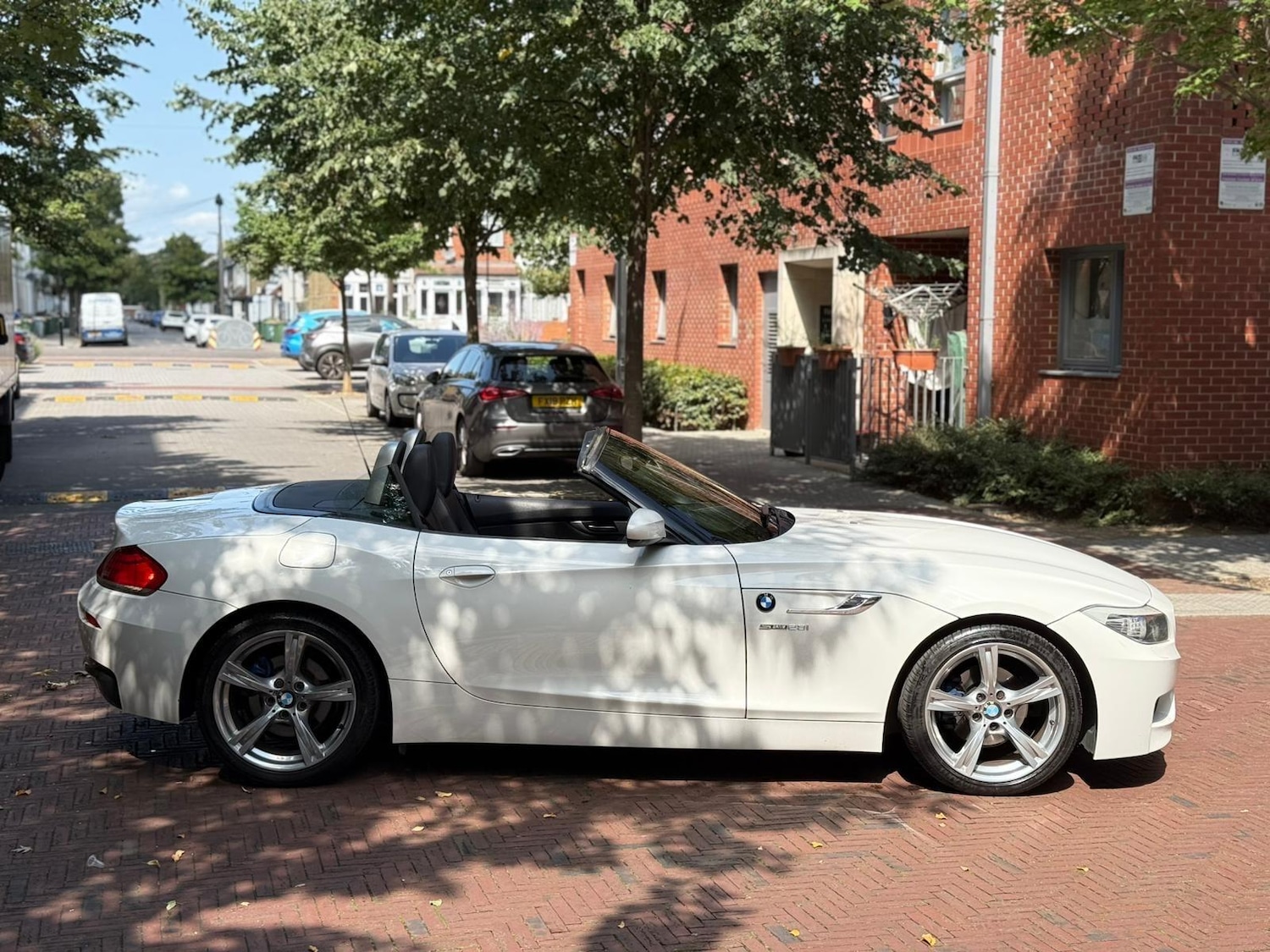 Used BMW Z4 2011 for sale - 76645639: Photo 11