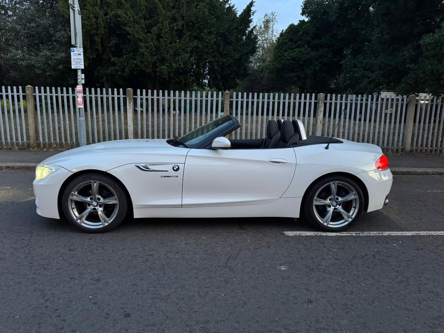 Used BMW Z4 2011 for sale - 76645639: Photo 32