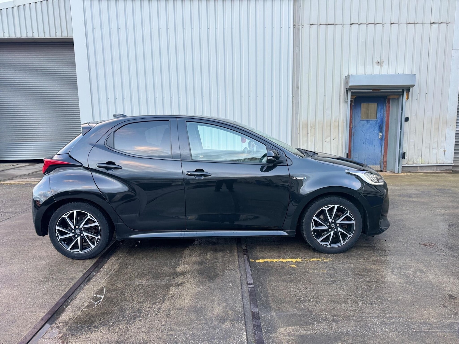 Used Toyota Yaris 2020 for sale - 76801058: Photo 1
