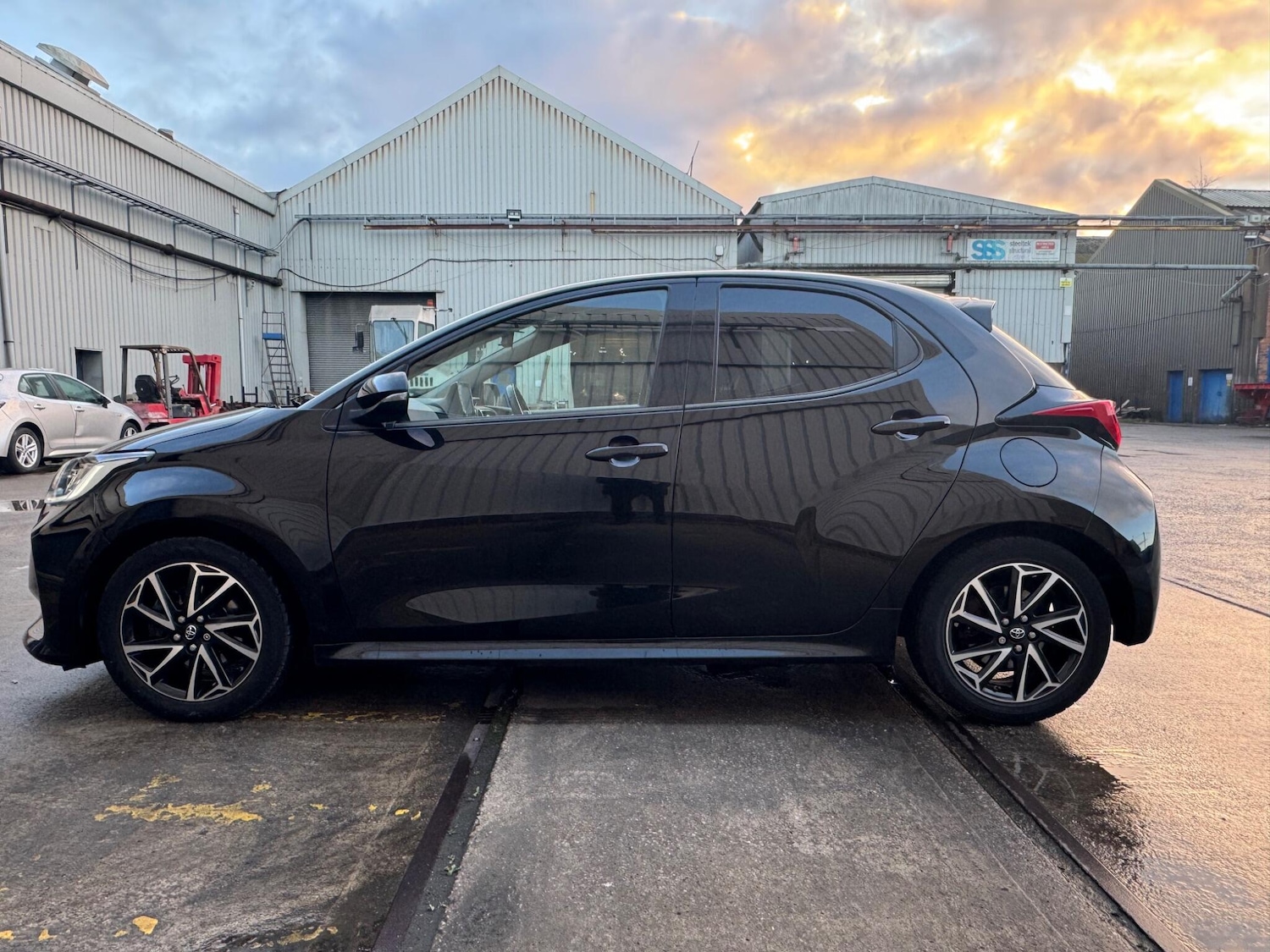 Used Toyota Yaris 2020 for sale - 76801058: Photo 12