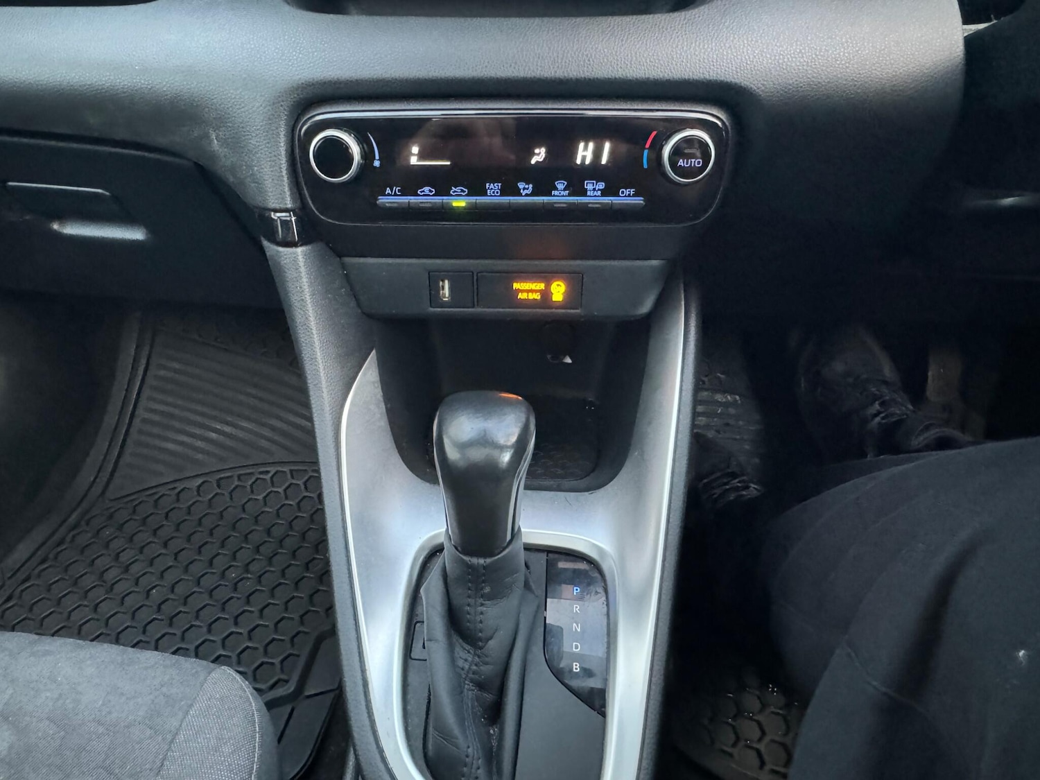 Used Toyota Yaris 2020 for sale - 76801058: Photo 19