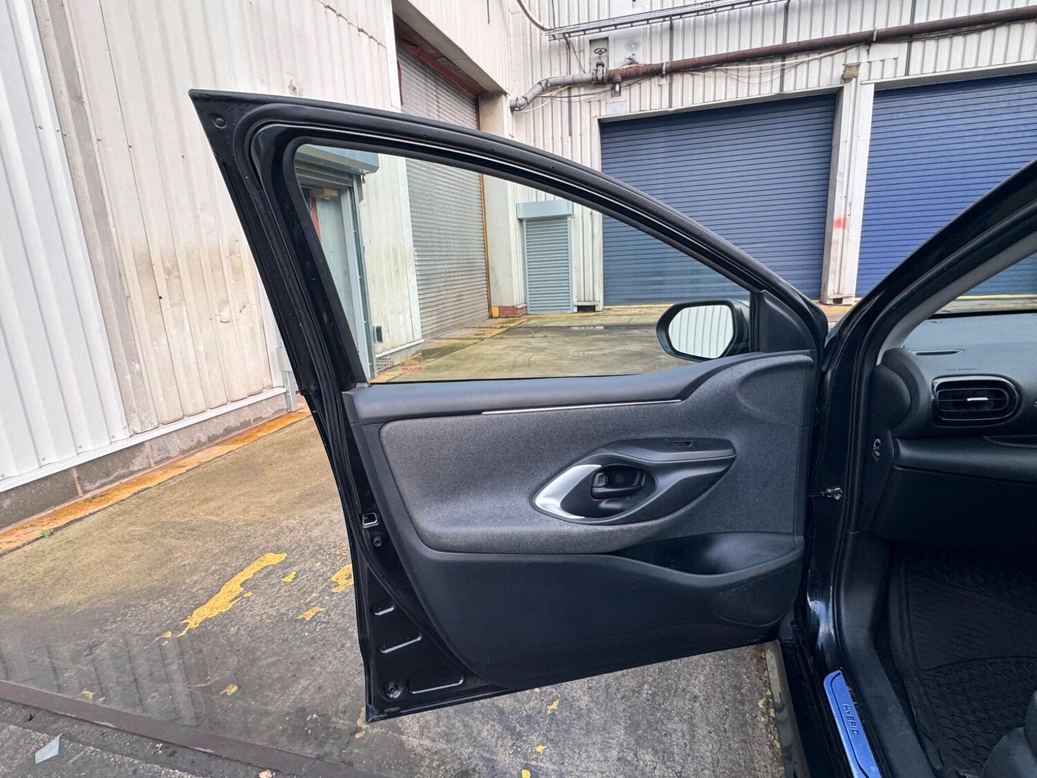 Used Toyota Yaris 2020 for sale - 76801058: Photo 27