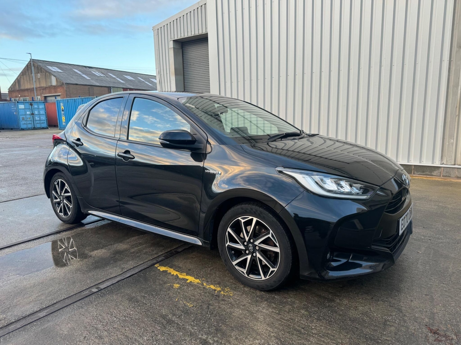 Used Toyota Yaris 2020 for sale - 76801058: Photo 3