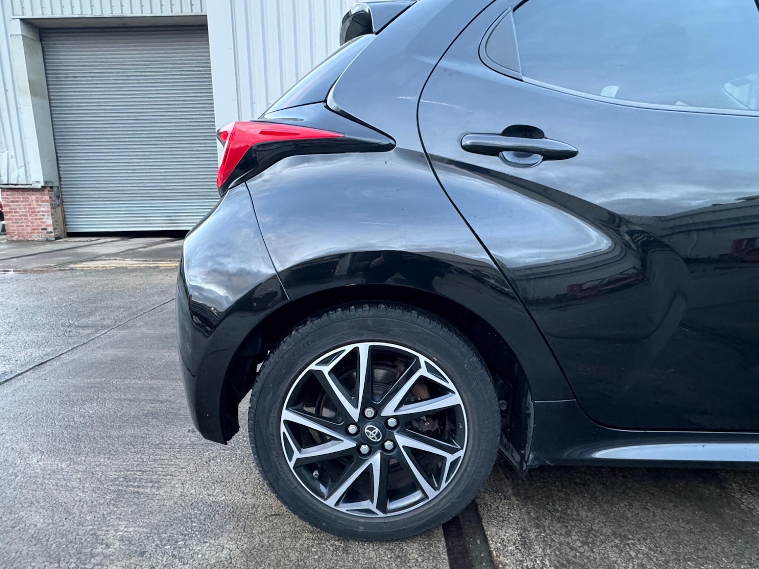 Used Toyota Yaris 2020 for sale - 76801058: Photo 31