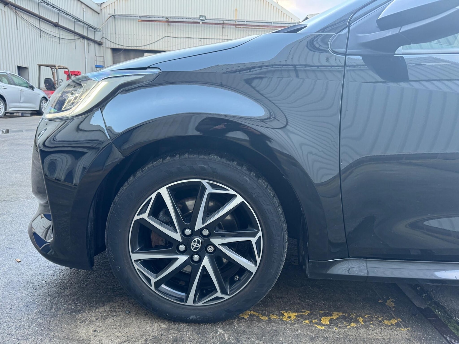 Used Toyota Yaris 2020 for sale - 76801058: Photo 32