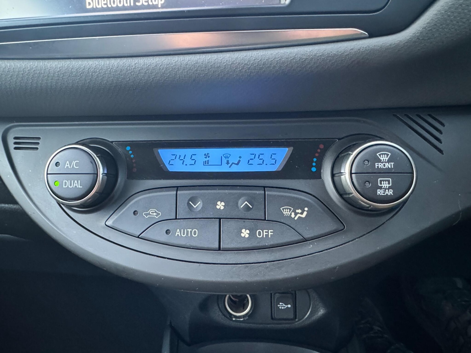 Used Toyota Yaris 2017 for sale - 77074670: Photo 33