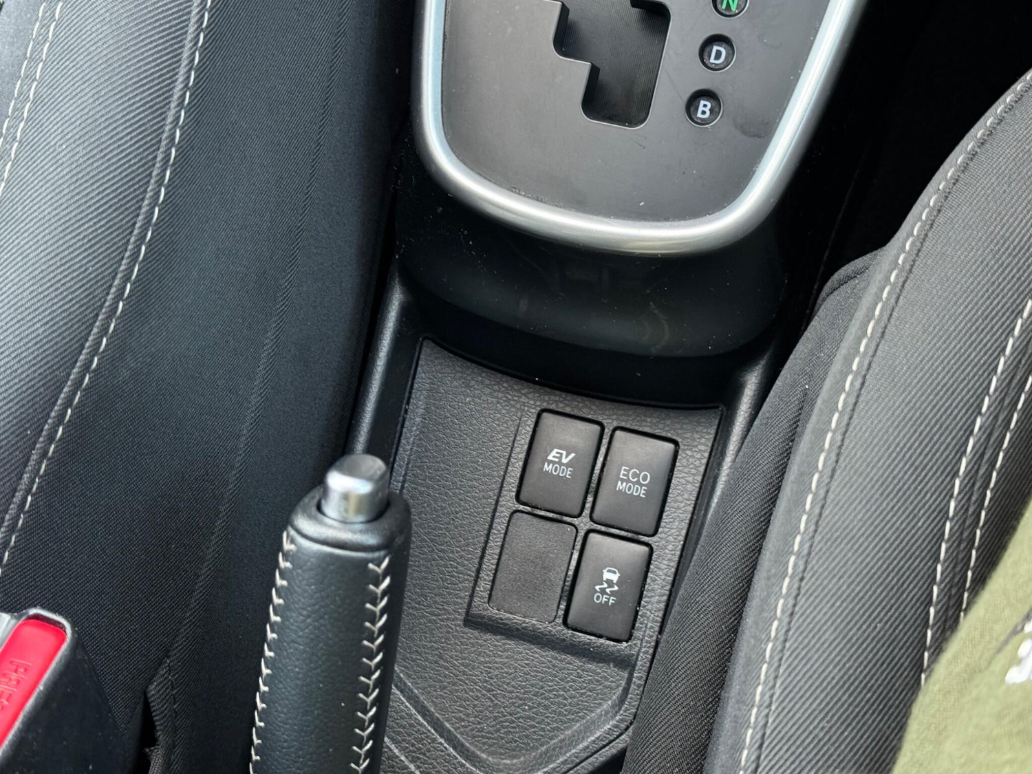 Used Toyota Yaris 2017 for sale - 77074670: Photo 36