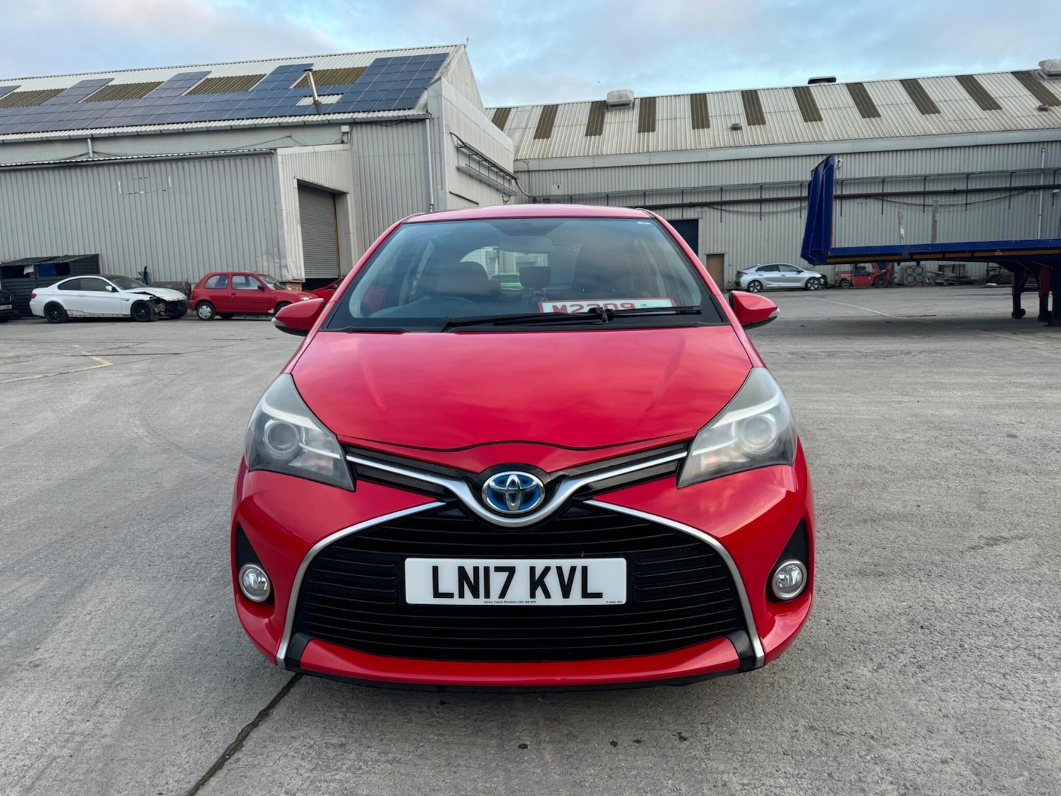 Used Toyota Yaris 2017 for sale - 77074670: Photo 4