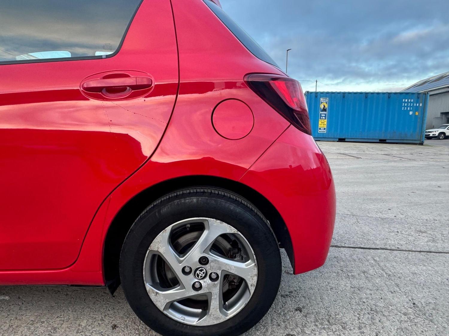 Used Toyota Yaris 2017 for sale - 77074670: Photo 44