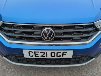 Used Volkswagen T-Roc 2021 for sale - 79146183: Photo