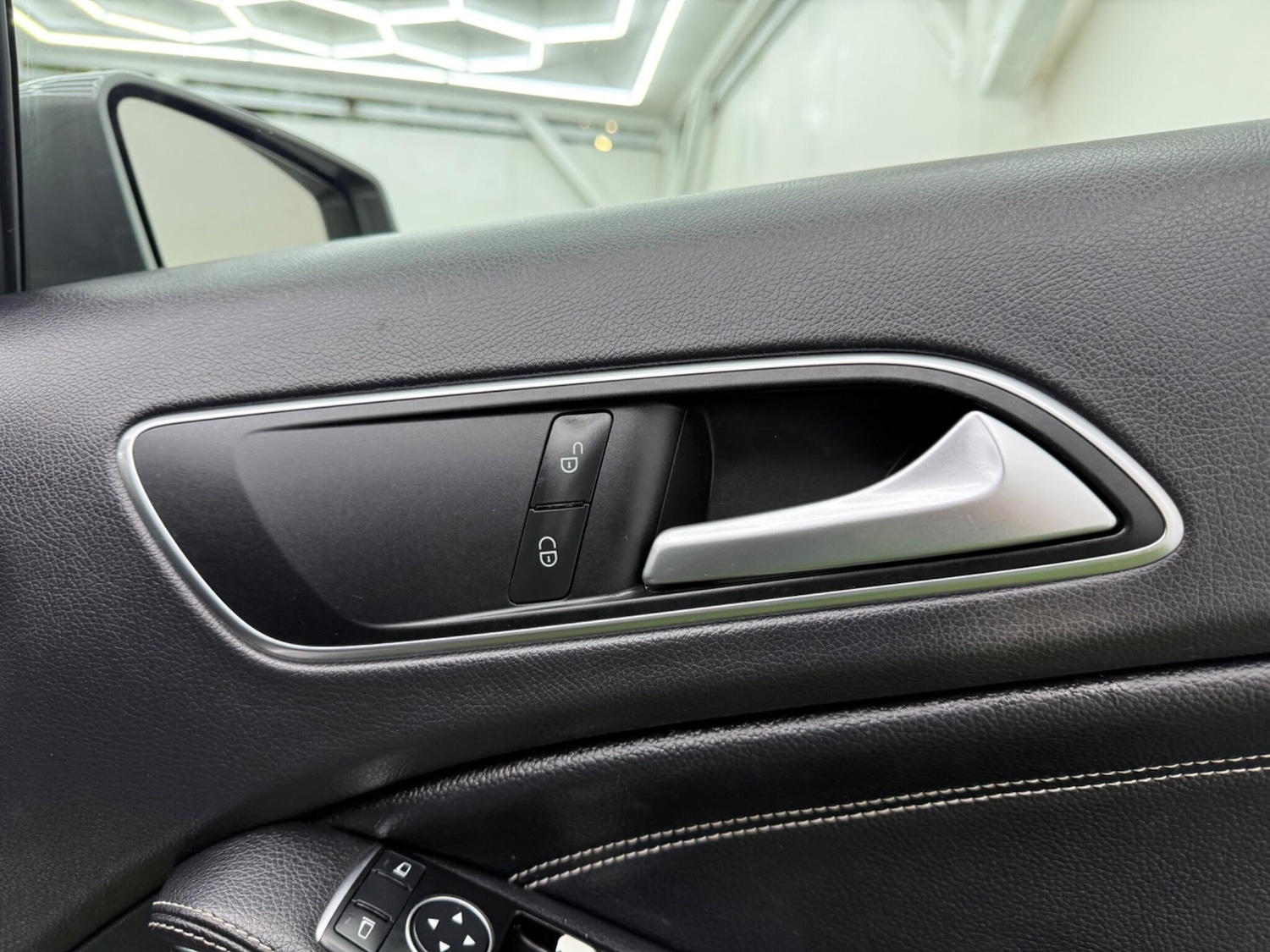 Used Mercedes-Benz A-Class 2015 for sale - 78184953: Photo 43