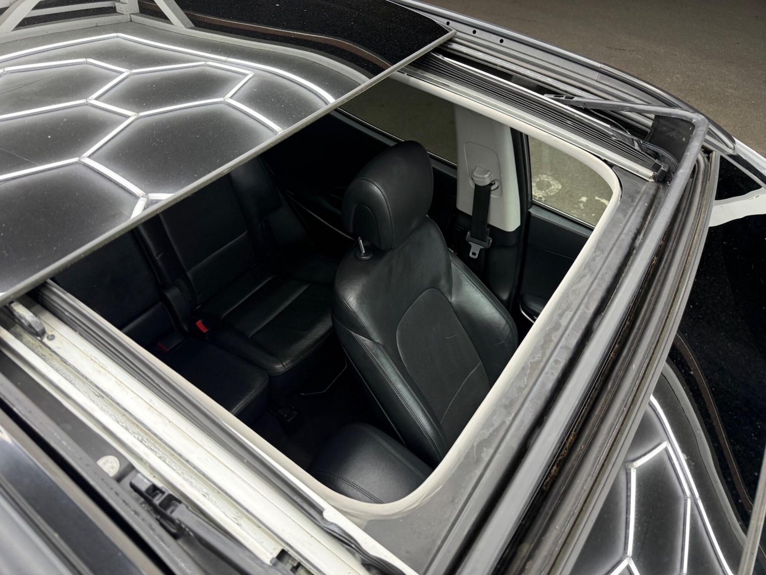 Used Hyundai Santa Fe 2015 for sale - 77783913: Photo 13