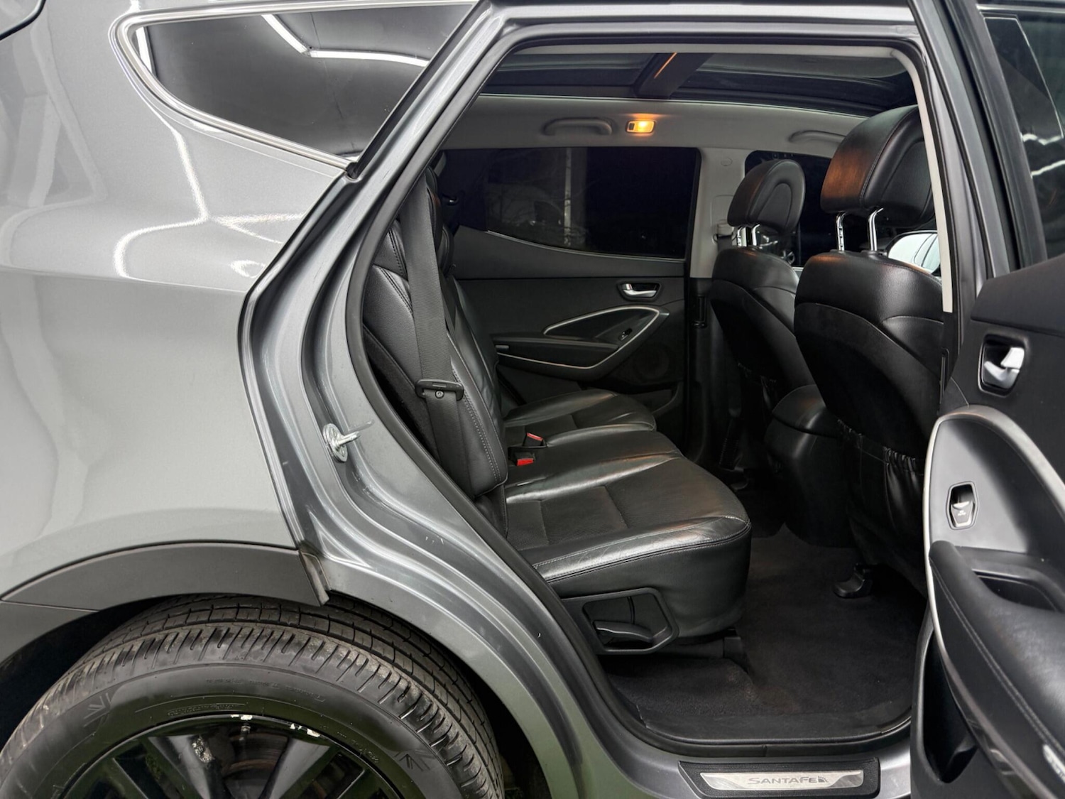 Used Hyundai Santa Fe 2015 for sale - 77783913: Photo 19