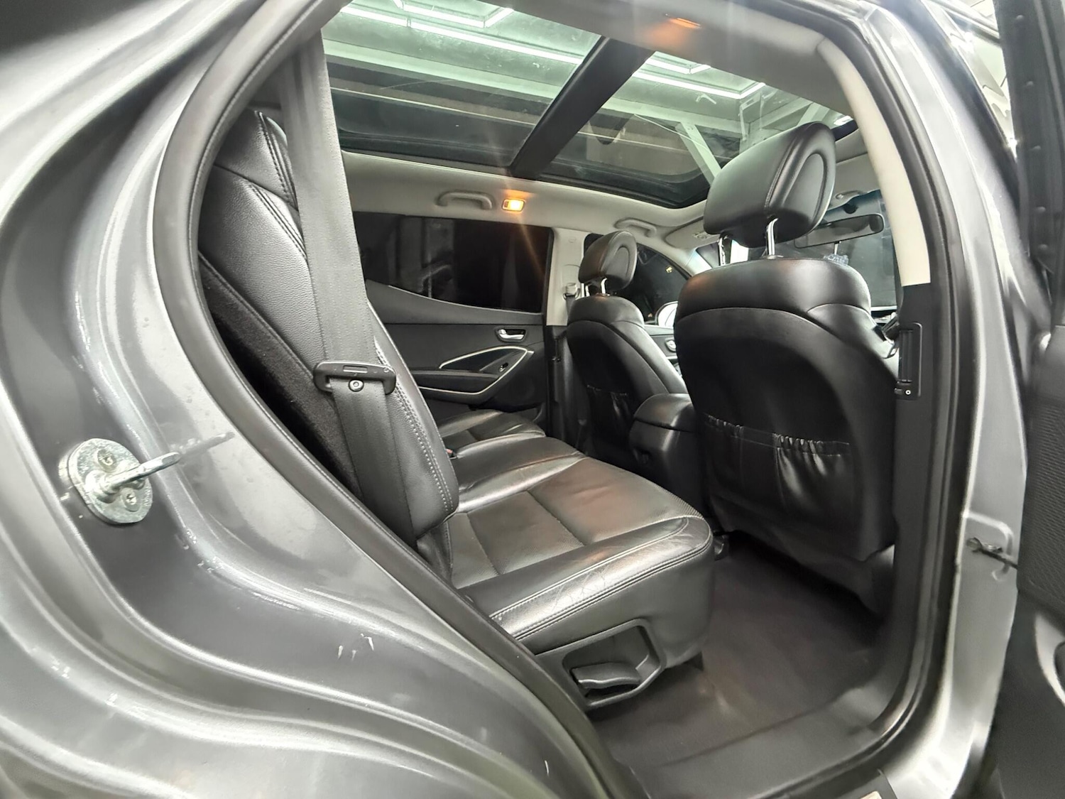 Used Hyundai Santa Fe 2015 for sale - 77783913: Photo 20