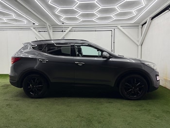 Used Hyundai Santa Fe 2015 for sale - 77783913: Photo