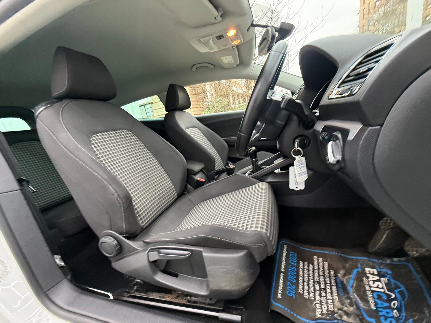 Used Volkswagen Scirocco for sale - 77613049: Photo 16