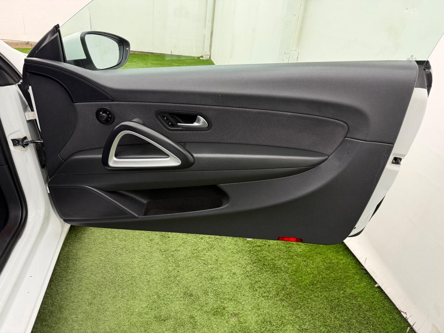 Used Volkswagen Scirocco for sale - 77613049: Photo 19