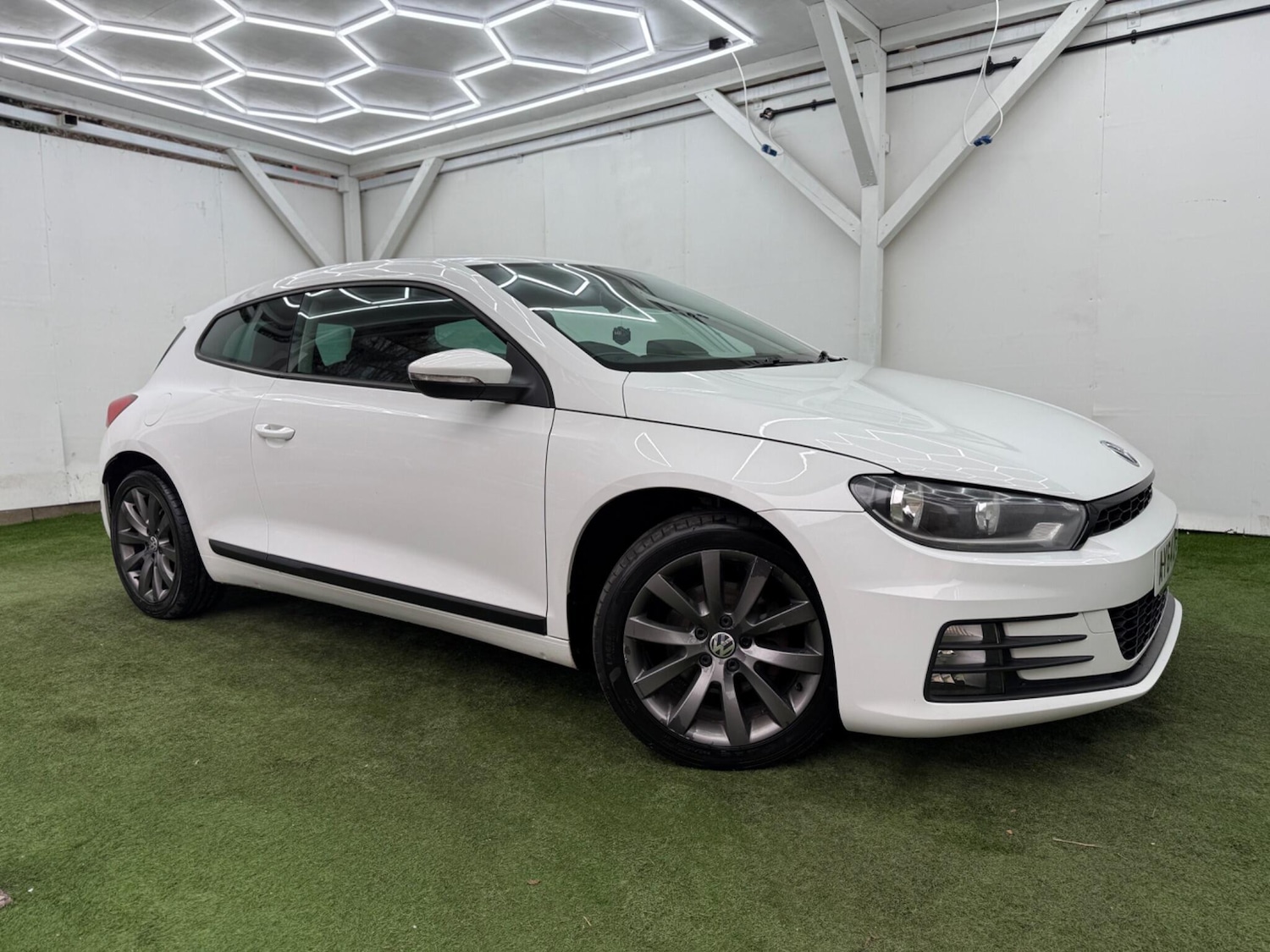 Used Volkswagen Scirocco for sale - 77613049: Photo 4