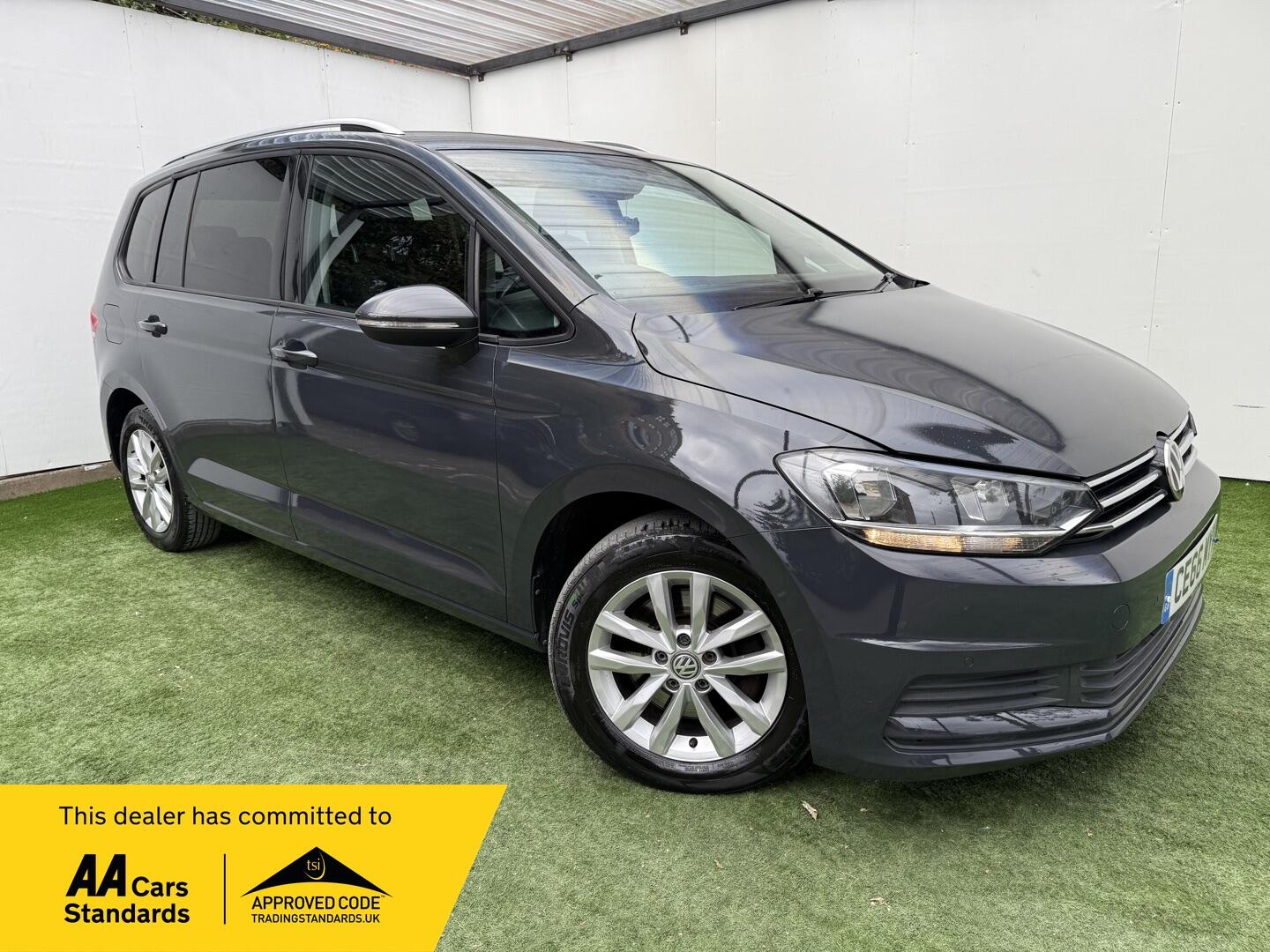 Used Volkswagen Touran 2016 for sale - 76201168: Photo 1