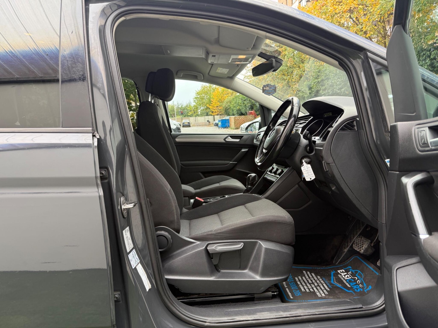 Used Volkswagen Touran 2016 for sale - 76201168: Photo 14