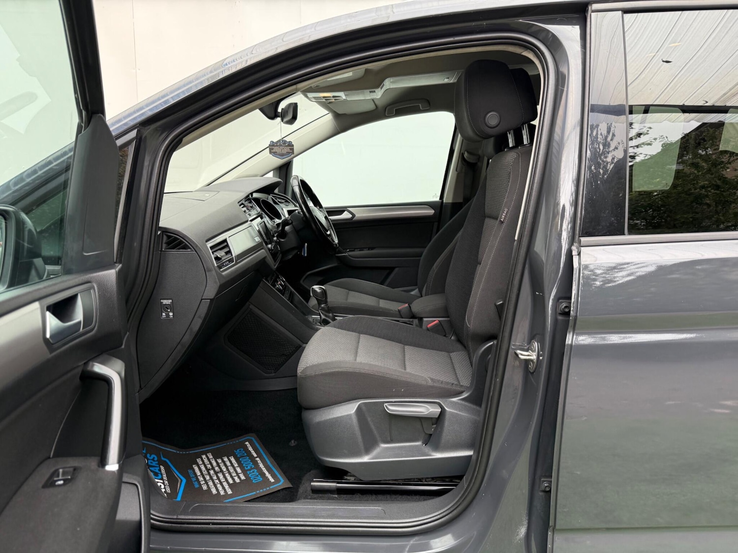 Used Volkswagen Touran 2016 for sale - 76201168: Photo 29