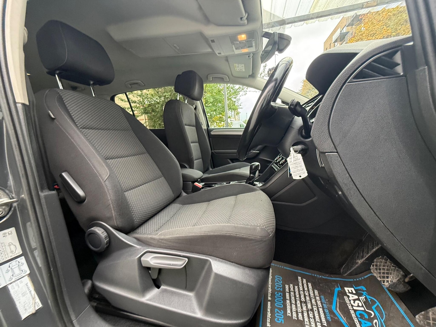 Used Volkswagen Touran 2016 for sale - 76201168: Photo 3