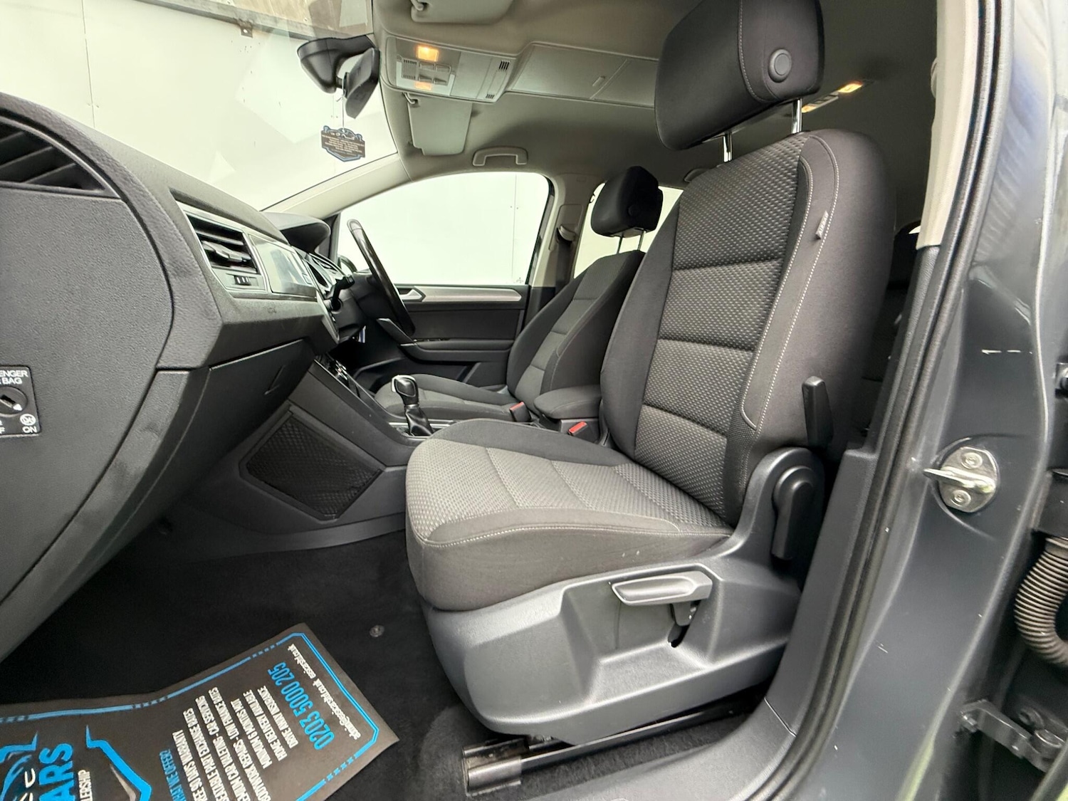 Used Volkswagen Touran 2016 for sale - 76201168: Photo 30