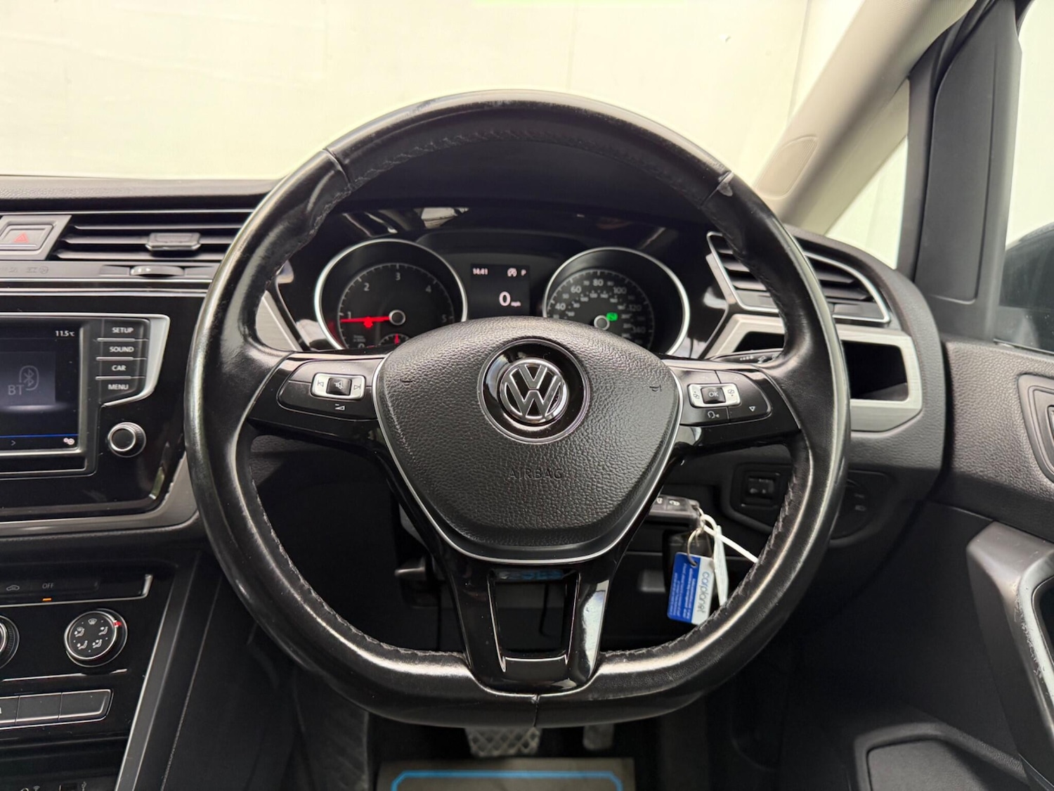Used Volkswagen Touran 2016 for sale - 76201168: Photo 36