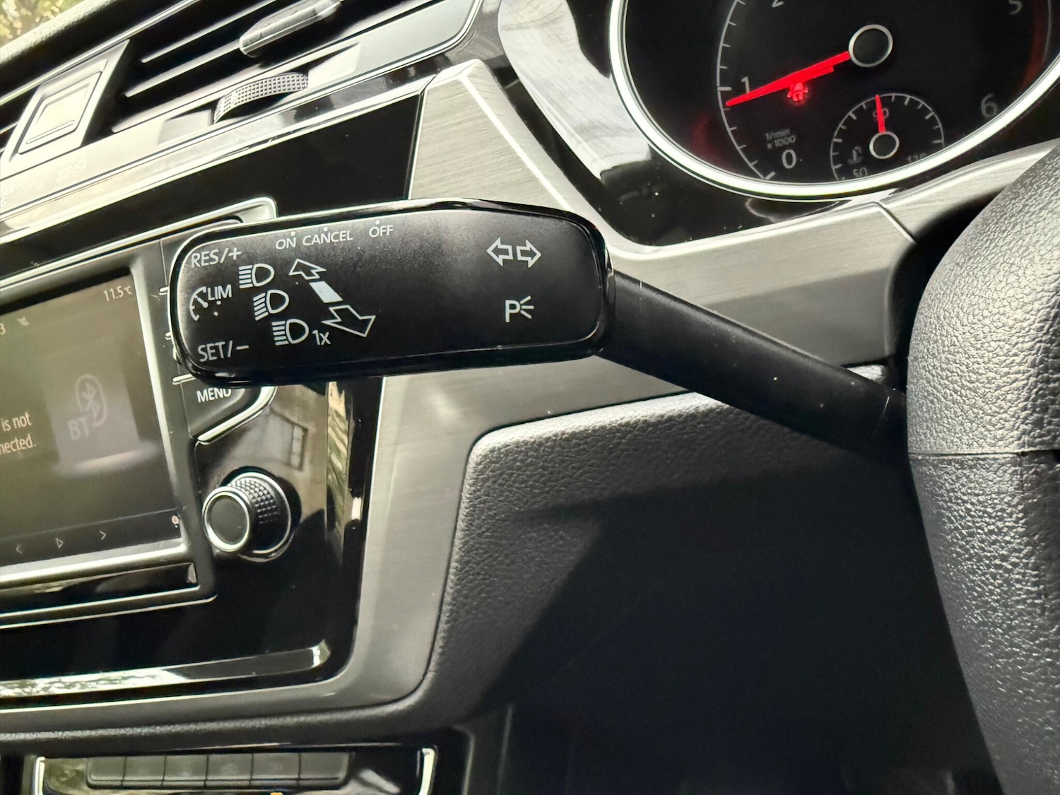 Used Volkswagen Touran 2016 for sale - 76201168: Photo 40