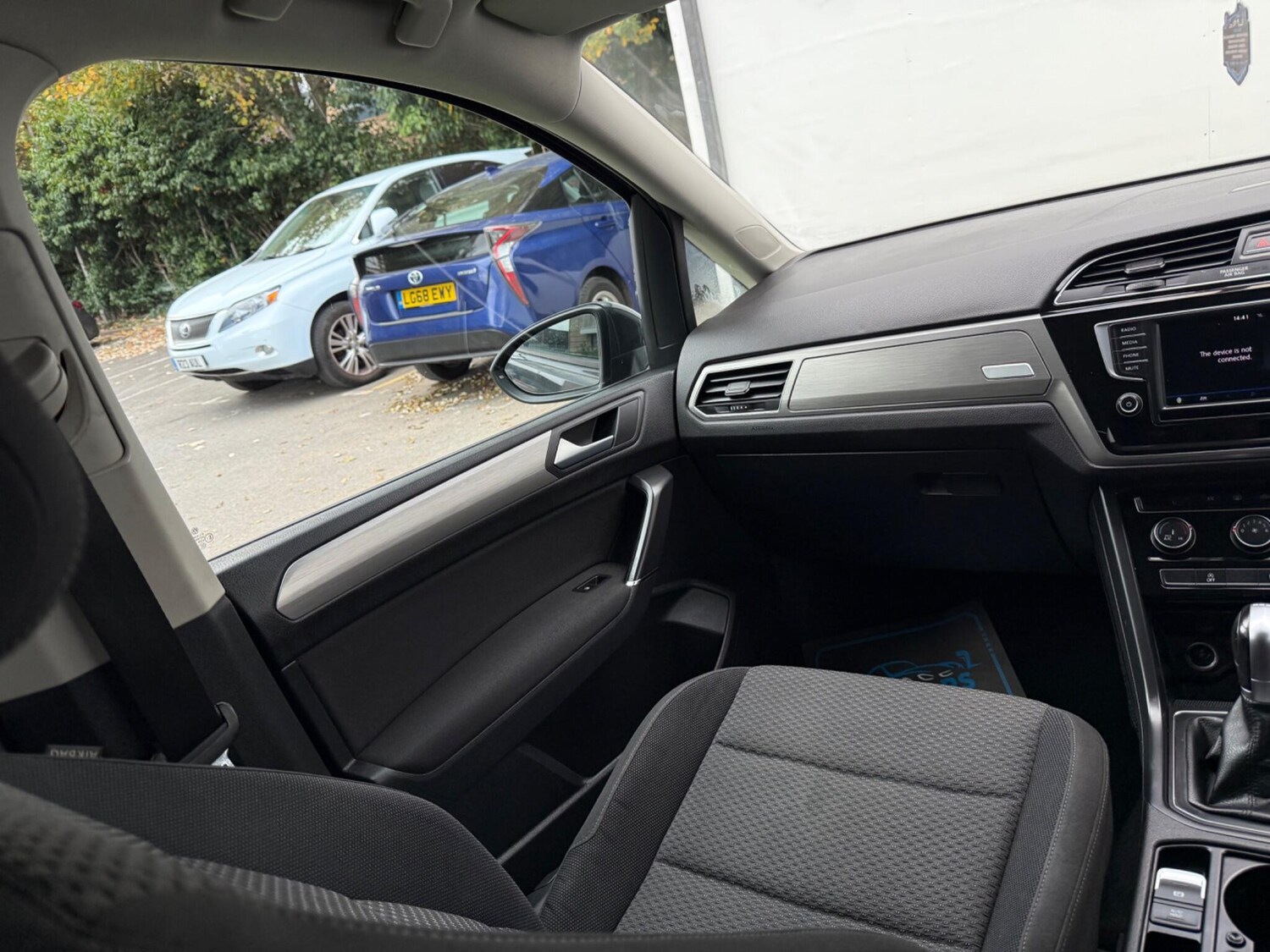 Used Volkswagen Touran 2016 for sale - 76201168: Photo 42