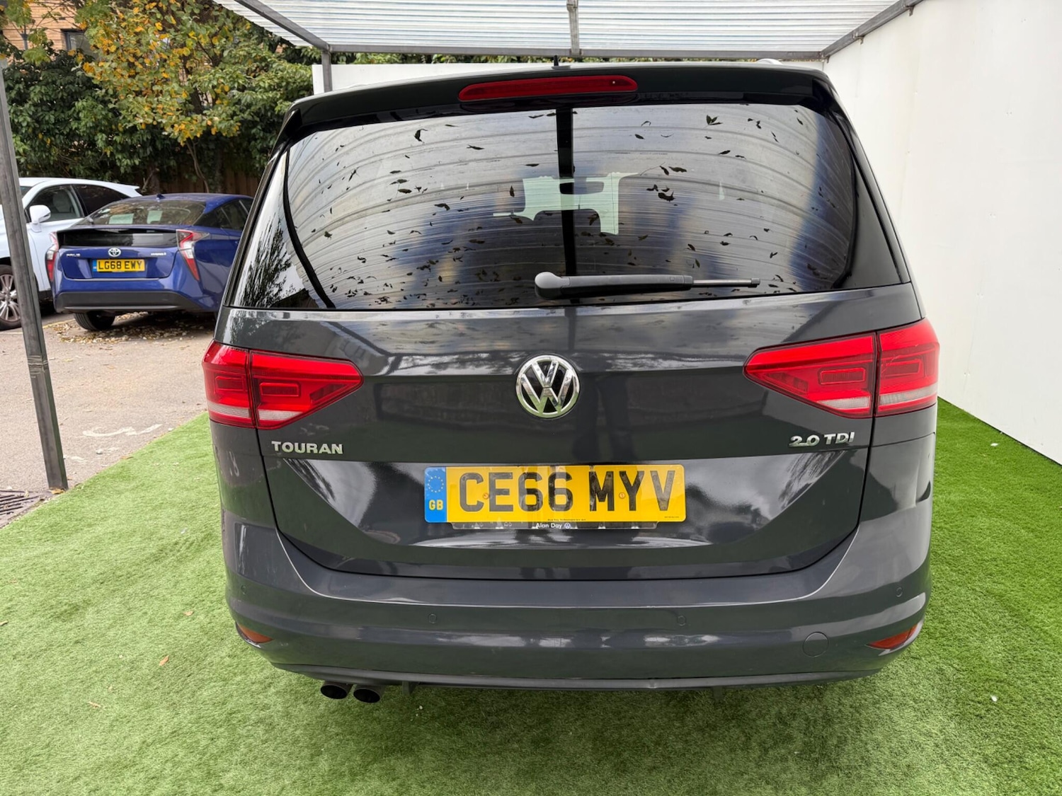 Used Volkswagen Touran 2016 for sale - 76201168: Photo 7