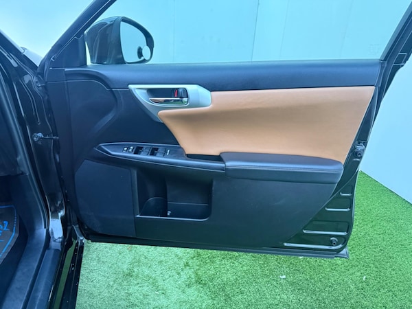 Used Lexus CT 2013 for sale - 76199871: Photo 16