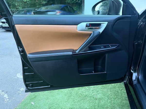 Used Lexus CT 2013 for sale - 76199871: Photo 26