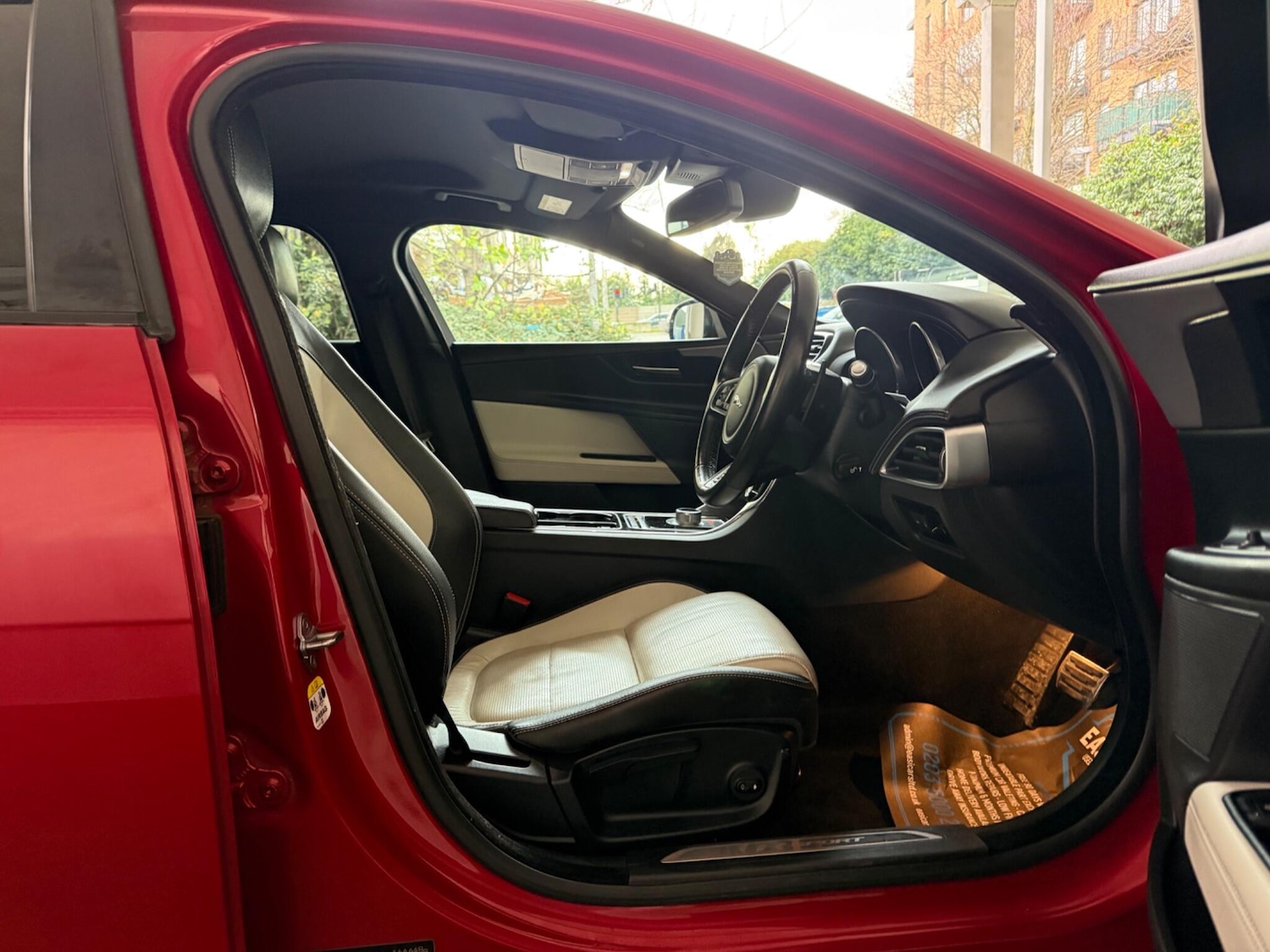 Used Jaguar XE 2016 for sale - 76688885: Photo 14