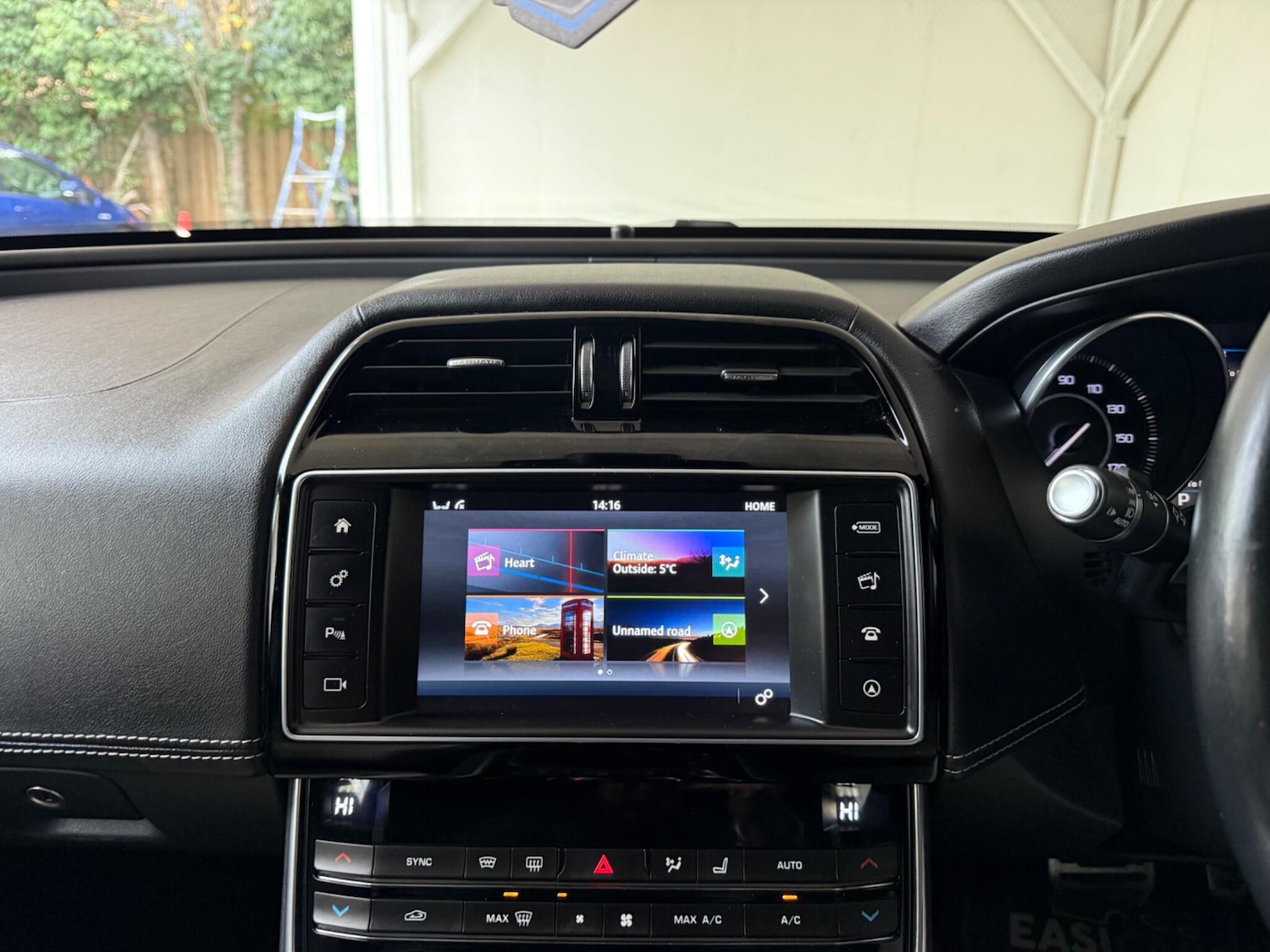 Used Jaguar XE 2016 for sale - 76688885: Photo 29