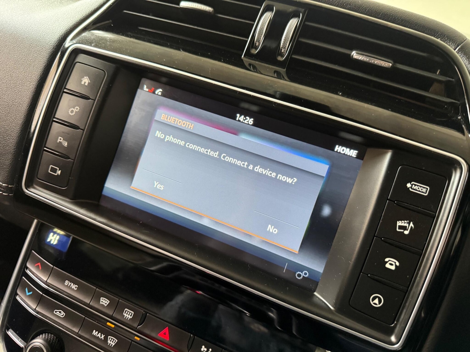 Used Jaguar XE 2016 for sale - 76688885: Photo 47