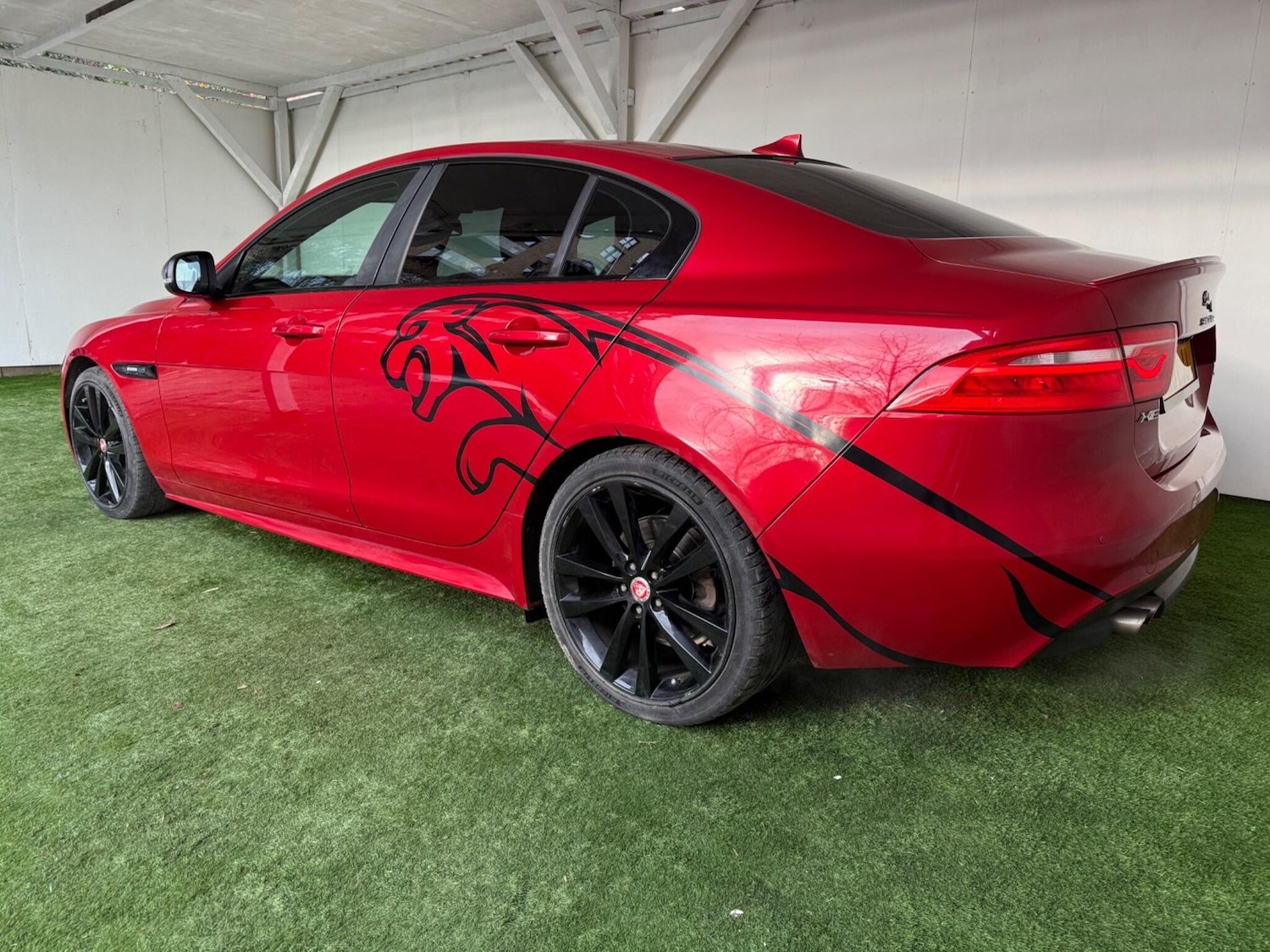 Used Jaguar XE 2016 for sale - 76688885: Photo 9