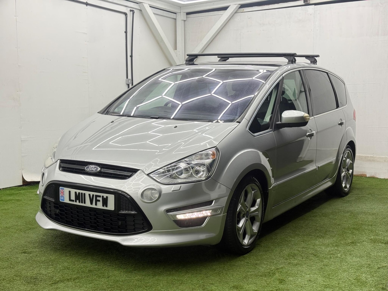 Used Ford S-Max 2011 for sale - 77538570: Photo 11