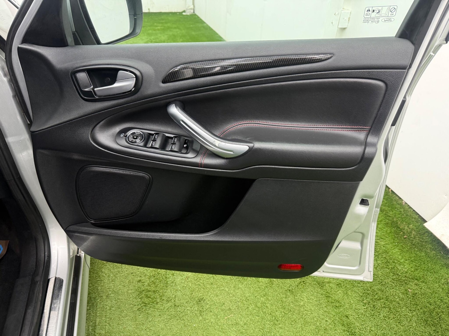 Used Ford S-Max 2011 for sale - 77538570: Photo 16