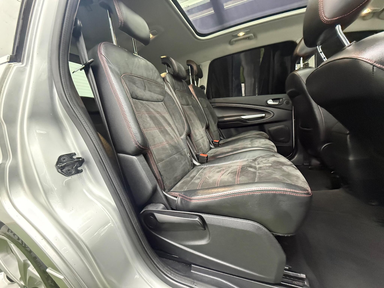 Used Ford S-Max 2011 for sale - 77538570: Photo 19