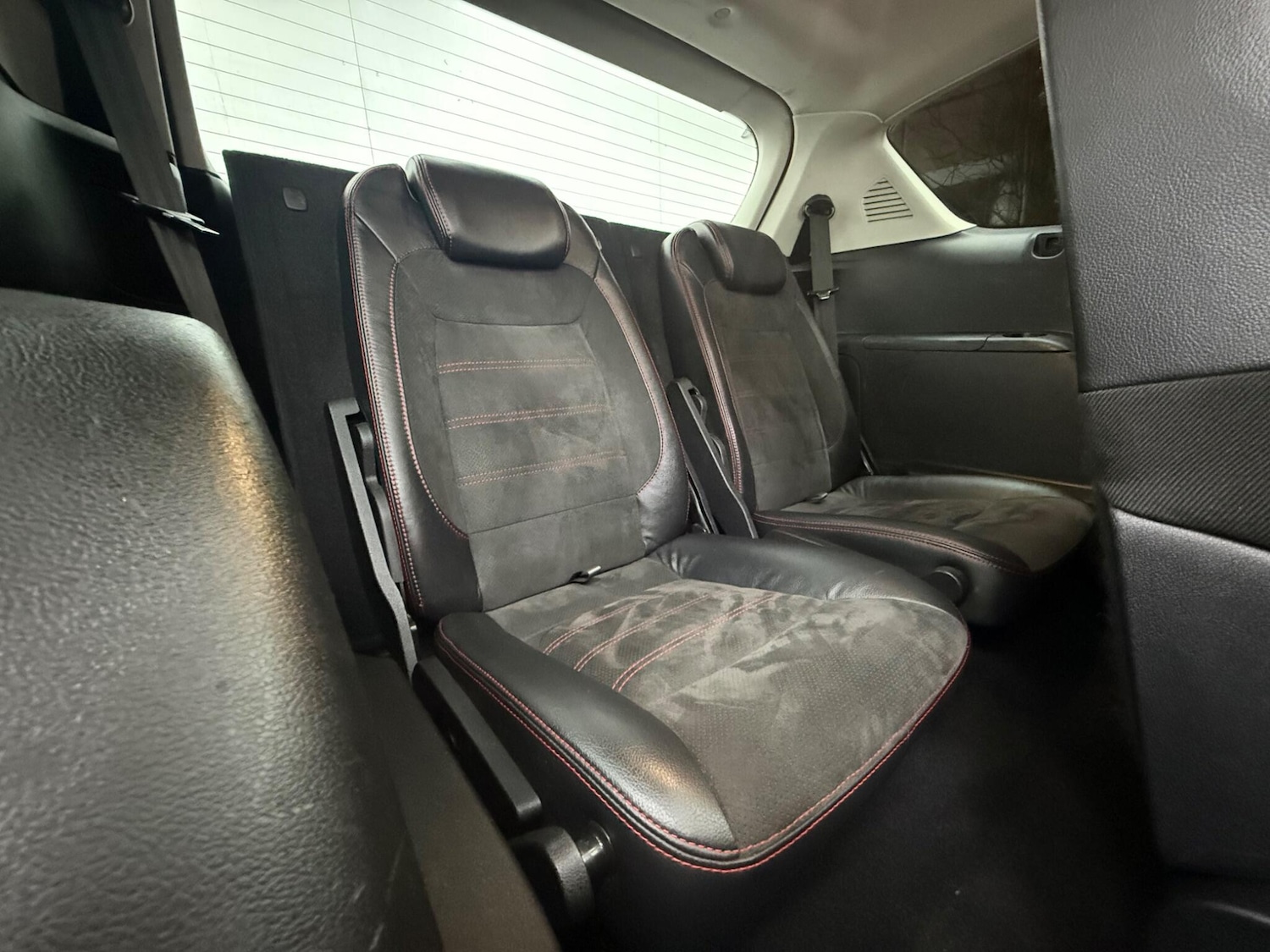 Used Ford S-Max 2011 for sale - 77538570: Photo 21