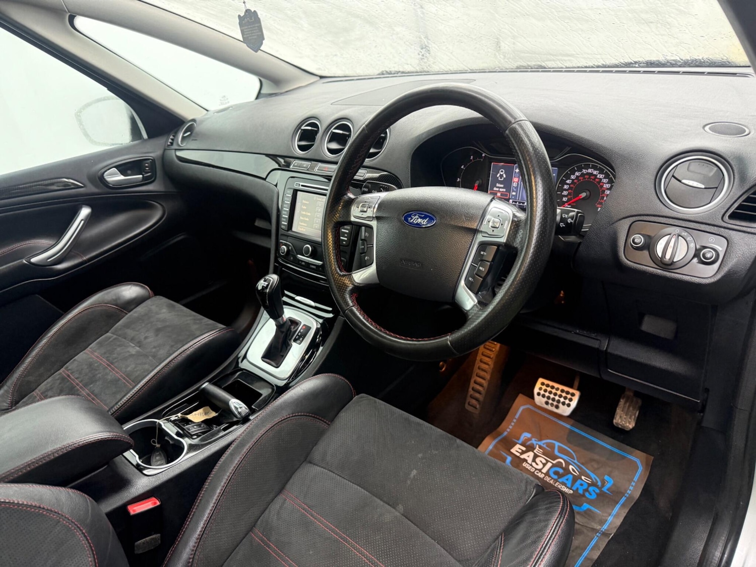 Used Ford S-Max 2011 for sale - 77538570: Photo 3