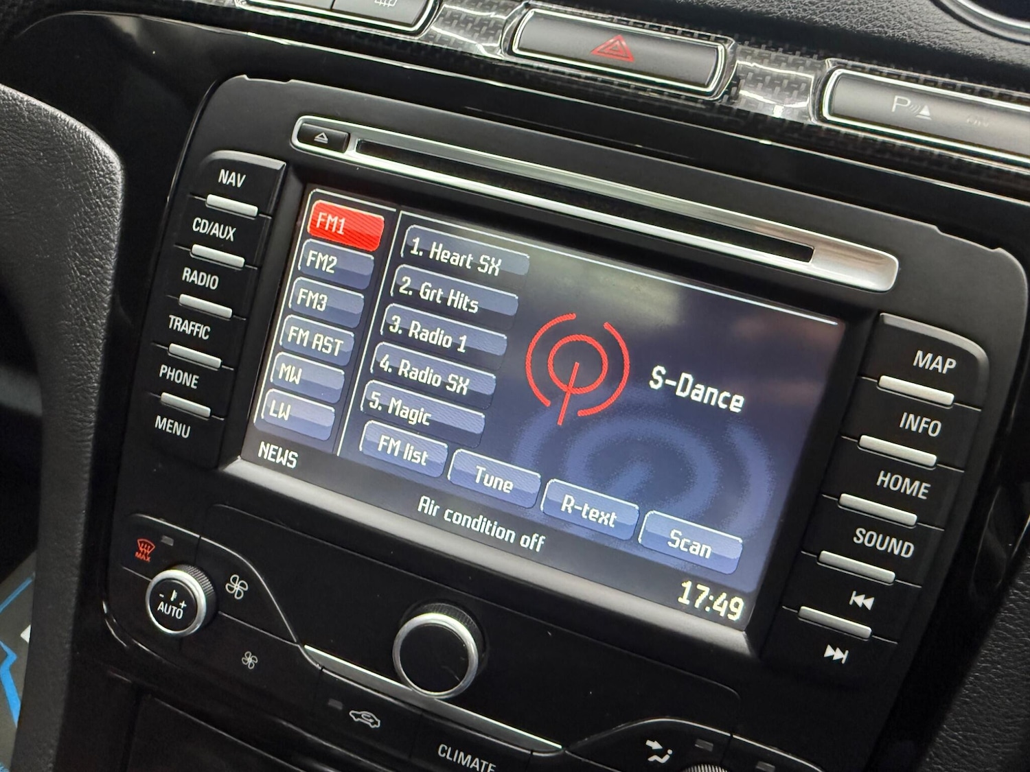 Used Ford S-Max 2011 for sale - 77538570: Photo 50