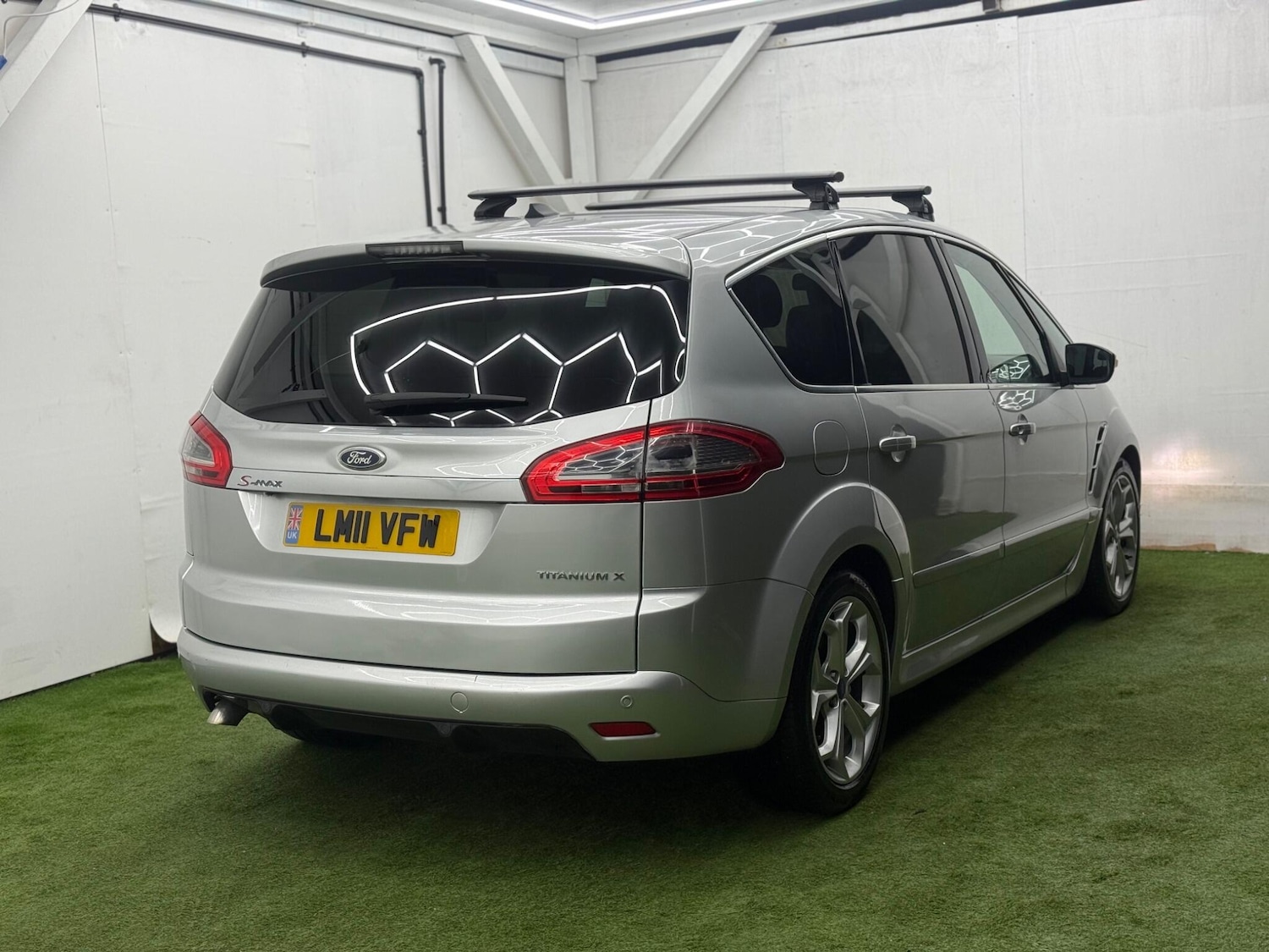 Used Ford S-Max 2011 for sale - 77538570: Photo 6